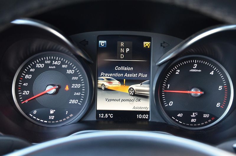 Mercedes-Benz Třídy C (2016) C 250d 4Matic AMG ČR Burmester - fotka 32 z 41