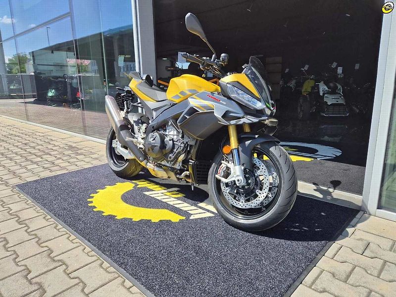 Aprilia Tuono V4 1100 RR (2026) Tuono V4 1100 - AKČNÍ CENA - fotka 2 z 20