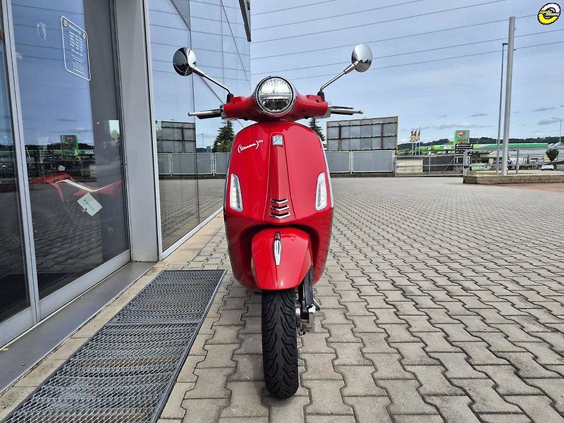 Vespa Primavera 125 3V ABS (2026) Primavera 125 RED - fotka 9 z 22