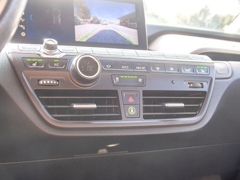 BMW i3 (2019) i3S 120Ah 135KW ČR SoH - fotka 25 z 47