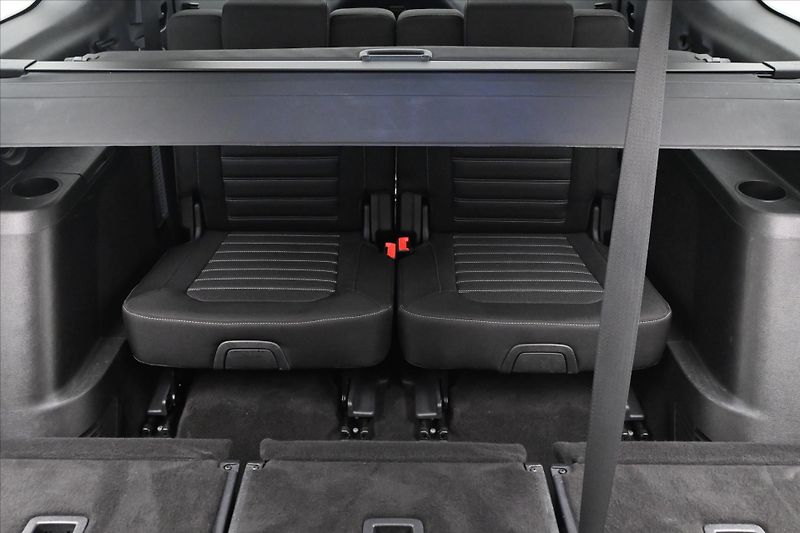 Ford Galaxy 2,0 EcoBlue 140 kW AT8 Titaniu - fotka 30 z 34