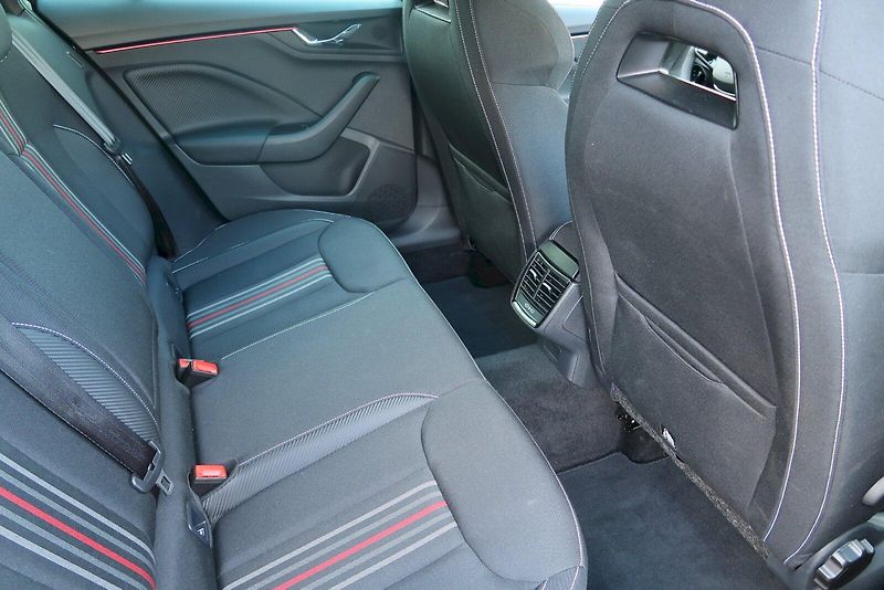 Škoda Scala (2025) MonteCarlo 1,5 TSi/110 kW - fotka 14 z 32