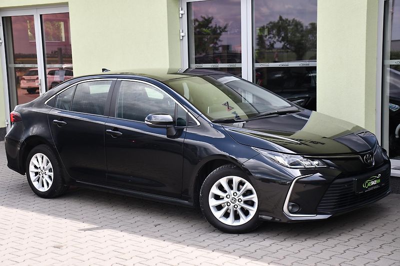 Toyota Corolla 1.5VVT-i 1M 2xKOLA  - fotka 2 z 36