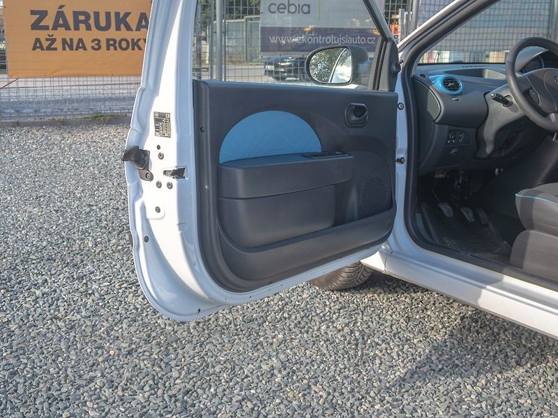 Renault Twingo (2012) 1.2i 55KW - TREND - fotka 9 z 40
