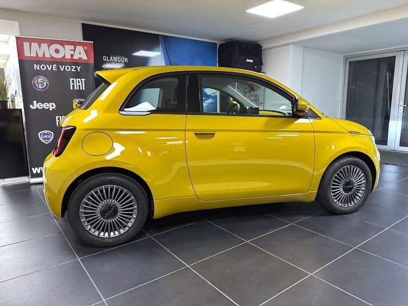 Fiat 500 (2026) Hybrid 1.0 BSG 65k MT Torino * - fotka 4 z 18