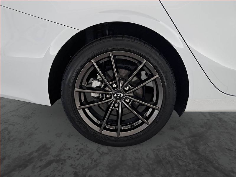 Kia Ceed (2024) 1.5 T-GDI, ČR,1.maj - fotka 15 z 19