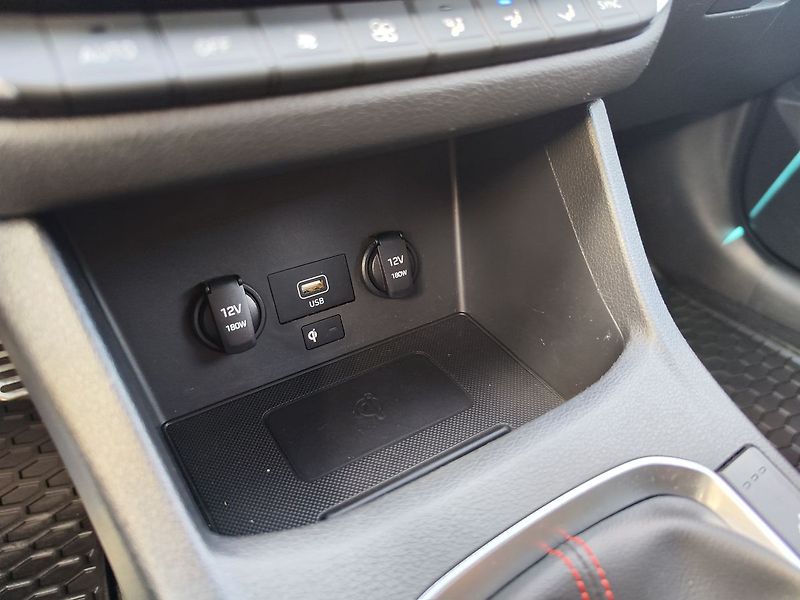 Hyundai i30 1.5 T-GDi/117kW N-Line MHEV - fotka 23 z 35