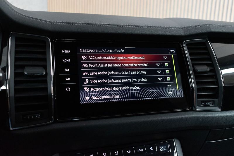 Škoda Kodiaq TDI 147kW L&K*TAŽNÉ*WEBASTO*ČR - fotka 35 z 52