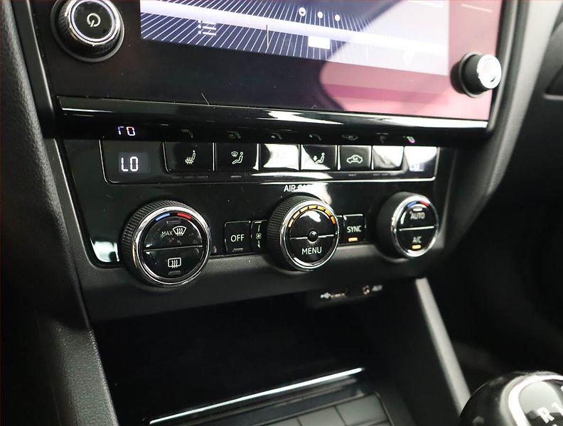 Škoda Octavia (2017) Style 1.6 TDI, Tempomat - fotka 20 z 21