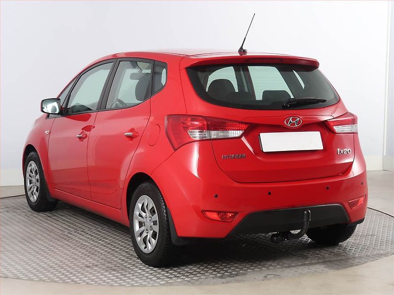 Hyundai ix20 (2019) 1.6 CVVT, Serv.kniha - fotka 4 z 15