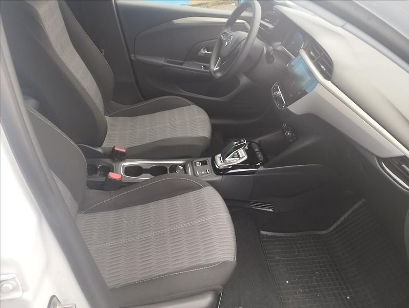 Opel Corsa 0,0 E 100 KW - fotka 8 z 18