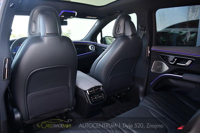 Mercedes-Benz EQS SUV 580 4MATIC AMG - fotka 12 z 62
