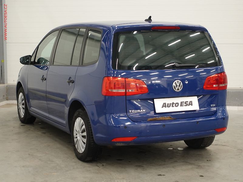 Volkswagen Touran (2011) 1.6 TDi, autoAC, temp - fotka 6 z 21