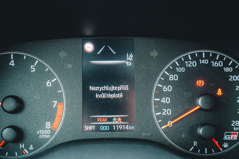 Toyota Yaris (2021) GR PERFORMANCE 4x4 1 MAJITEL  - fotka 31 z 59