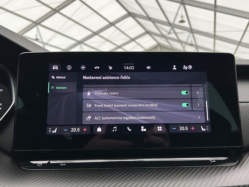 Škoda Octavia 2.0 TDI SportLine - fotka 10 z 28