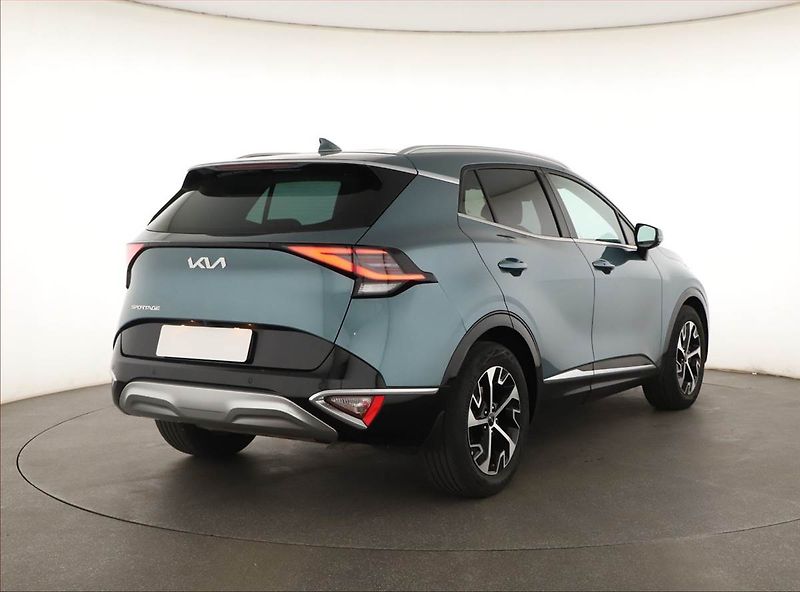 Kia Sportage (2022) 1.6 T-GDI - fotka 5 z 20