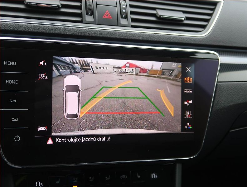 Škoda Superb (2018) Sportline 2.0 TDI - fotka 25 z 25