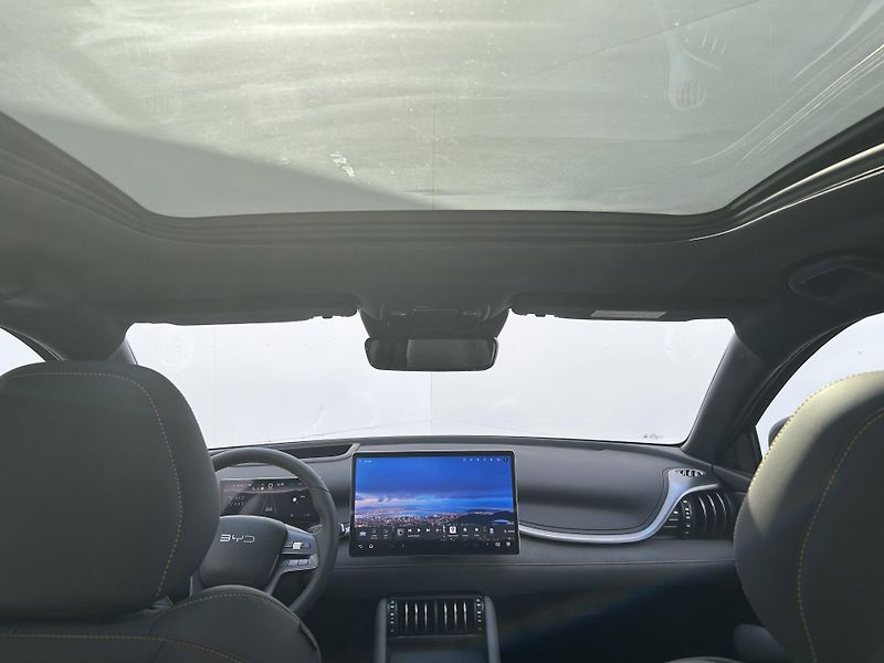 BYD ATTO 3 (2026) Excellence AWD 75 kWh - fotka 17 z 27