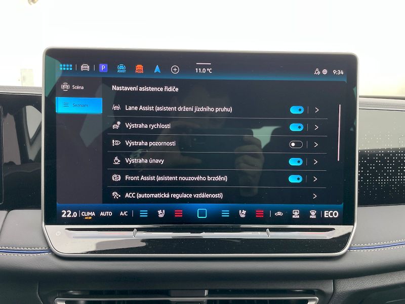 Volkswagen Tiguan (2025) R-LINE 1,5 TSI 130 KW EHYBRID - fotka 41 z 55