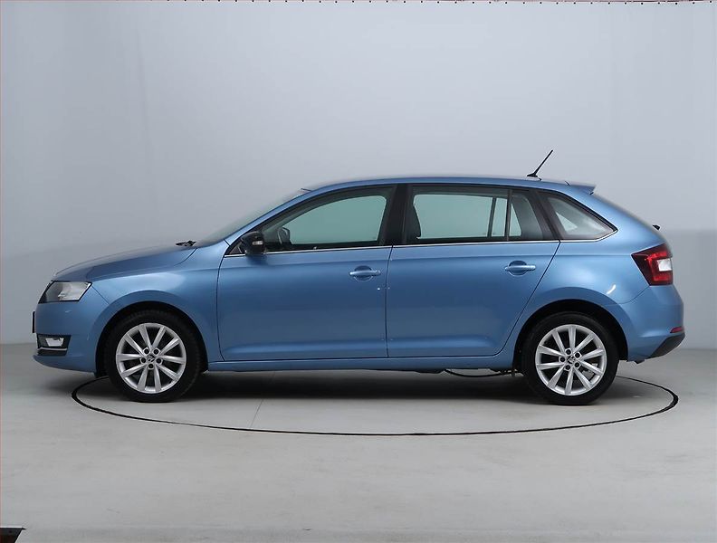 Škoda Rapid (2017) Spaceback 1.0 TSI, Serv.kniha - fotka 3 z 17