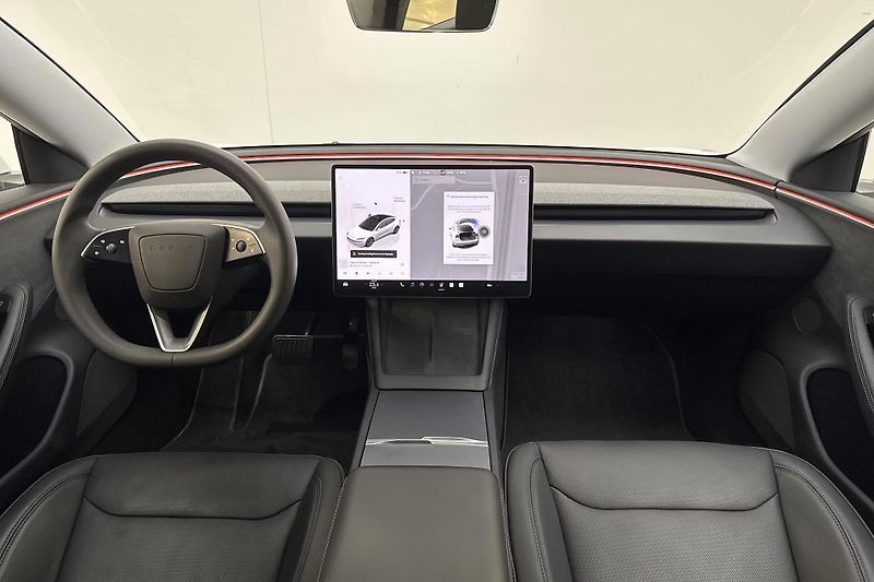 Tesla Model 3 Long Range AWD Highland Tažné - fotka 9 z 20