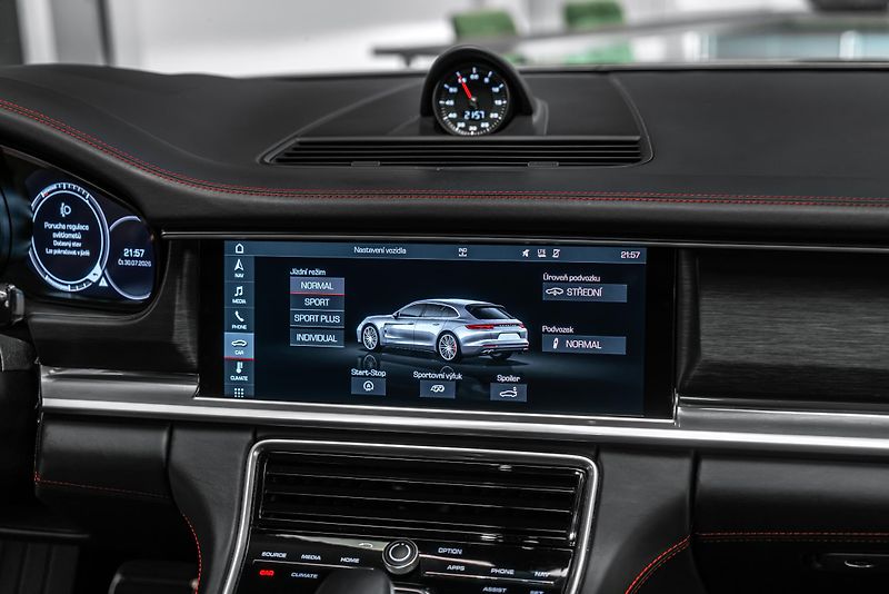 Porsche Panamera GTS PDLS+/BOSE/HUD/PASM/PANO/ - fotka 16 z 27
