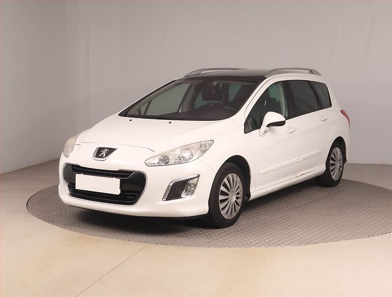 Peugeot 308 (2014) 1.6 VTi, po STK, jezdí výborně - fotka 2 z 14