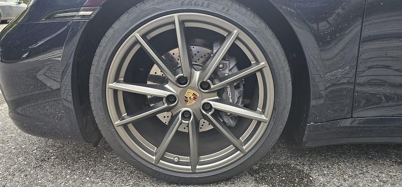 Porsche 911 (2020) Carrera - fotka 7 z 15
