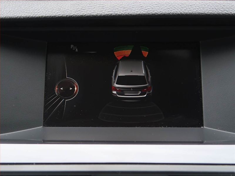 BMW Řada 5 (2015) 520d, Automat, Bi-Xenony - fotka 15 z 18