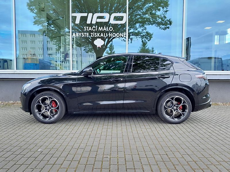 Alfa Romeo Stelvio (2026) Veloce 4x4 2,2 MTJ  210PS - fotka 6 z 33
