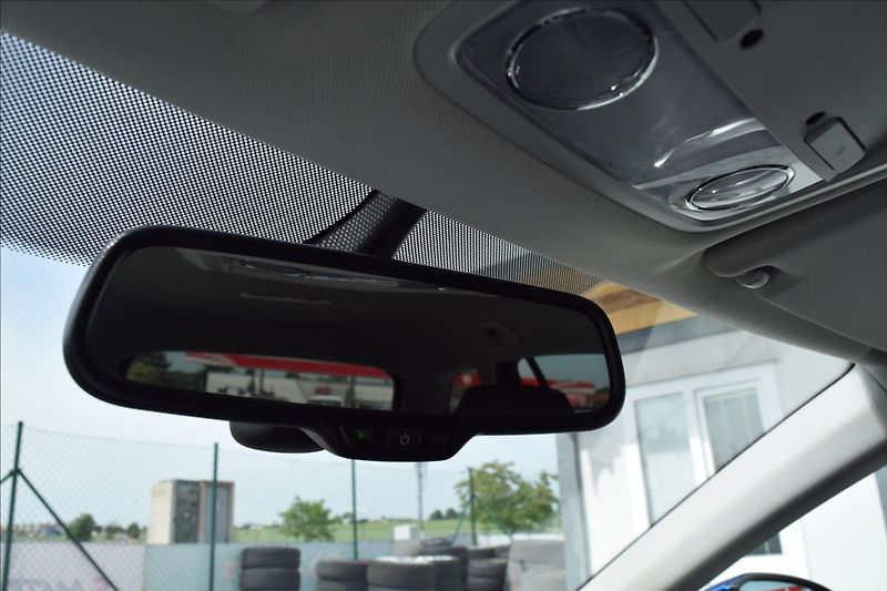Škoda Octavia 1,4 TSI 110KW NÍZKÉ KM XENONY - fotka 51 z 51
