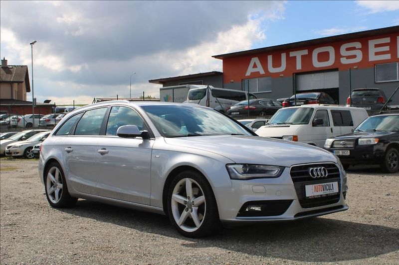 Audi A4 2,0 TDi  AUTOMAT, S-LINE - fotka 4 z 33