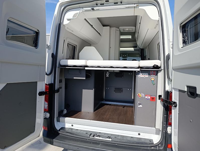 Volkswagen Grand California 2.0TDI 130kW DSG  - fotka 9 z 50