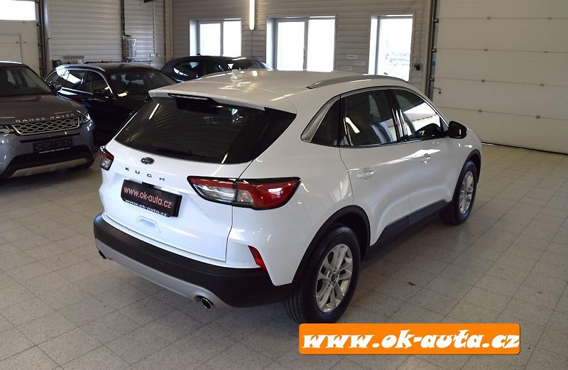 Ford Kuga 1.5 EBLUE TITANIUM 56 000 KM - fotka 9 z 57