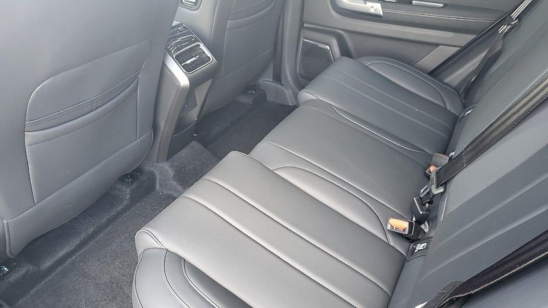 Jaecoo 7 (2025) LUXURY 1,6 TGDI - fotka 12 z 14