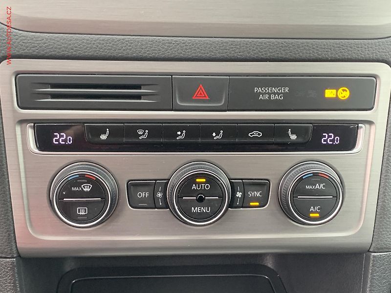 Volkswagen Golf Sportsvan (2014) 1.2 TSi, Comfortline - fotka 16 z 20