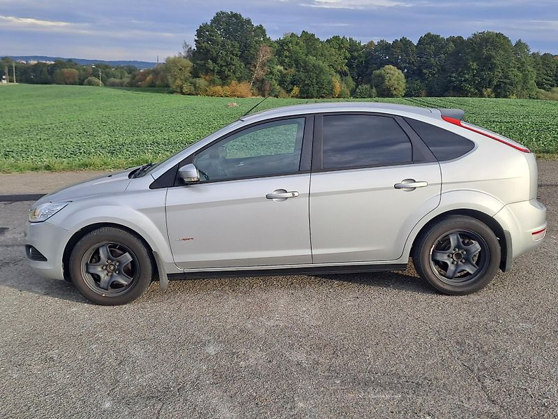 Ford Focus (2011) 1.6 TDCi, DOLOŽENÉ KM, PĚKNÝ  - fotka 8 z 30