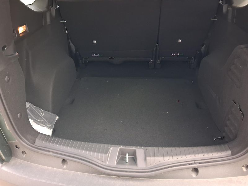 Dacia Jogger (2026) Extreme Eco-G 120 auto 5 míst - fotka 32 z 37