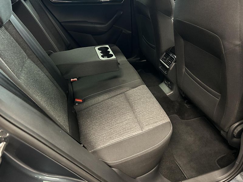 Škoda Karoq (2021) 1.5TSI DSG Style LED DCC TZ - fotka 25 z 27