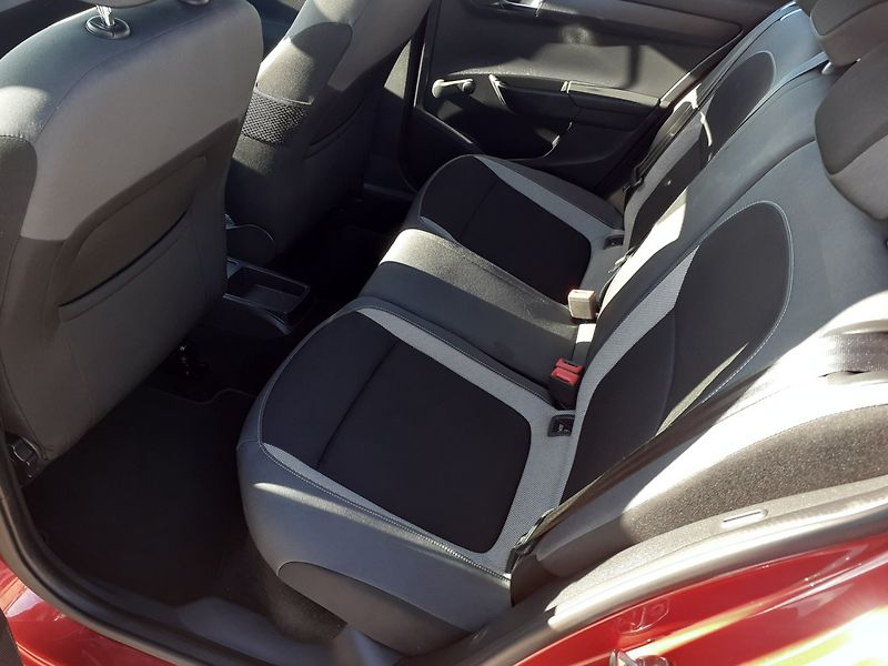 Škoda Fabia (2016) 1.2 TSI 81 Kw  AMBIENTE - fotka 16 z 47