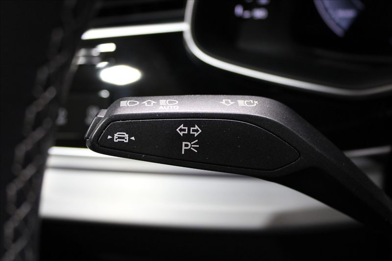Audi Q7 3,0 TDI quattro S-Line - fotka 17 z 36