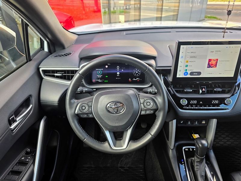 Toyota Corolla 2.0 4x4 Premiere 1. MAJ - fotka 10 z 19