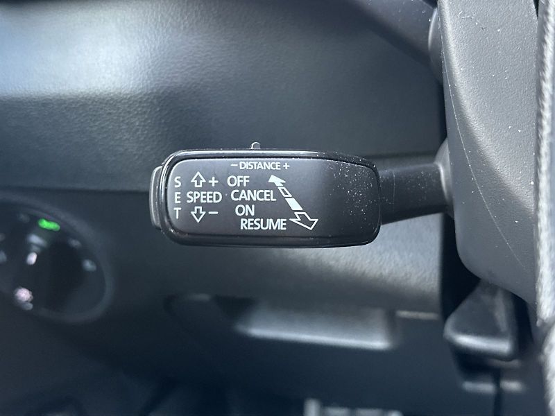 Škoda Karoq (2025) 2.0 TDI 4x4 DSG Sportline - fotka 18 z 33