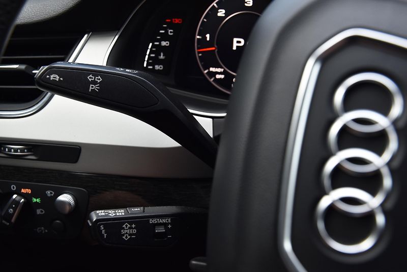 Audi Q7 3.0 TDI QUATTRO,VIRTUAL,7MÍST - fotka 15 z 50