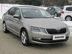 Škoda Octavia (2017) 2.0 TDi, ČR, DSG, LED - fotografie inzerátu