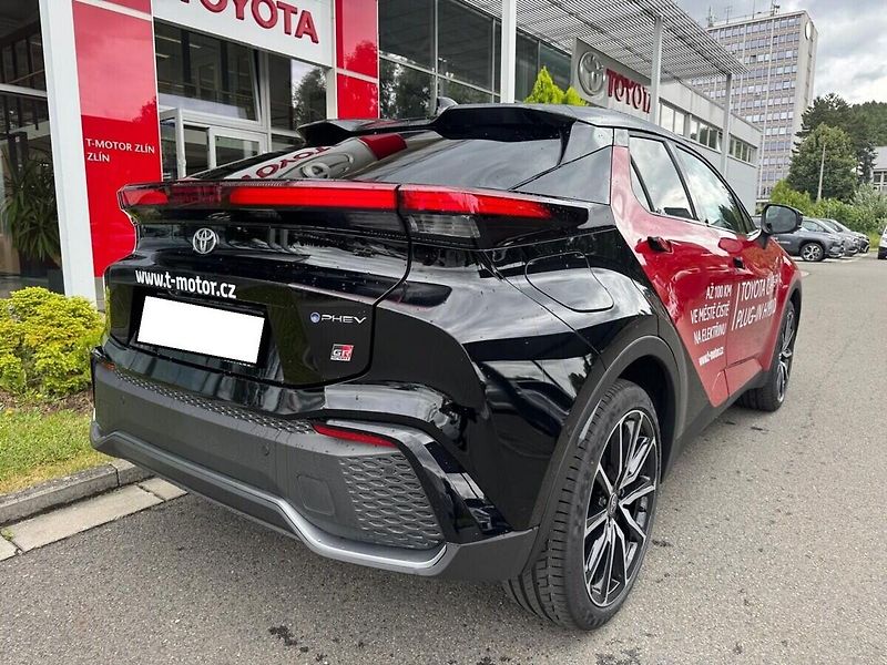 Toyota C-HR Plug-in GR SPORT Premiere Edit - fotka 3 z 13