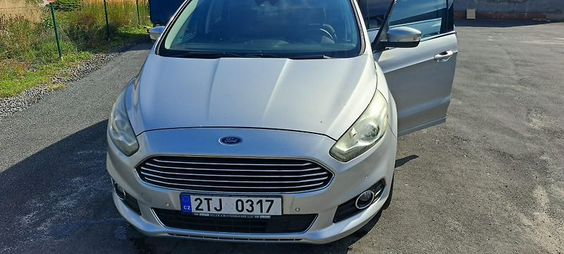 Ford S-MAX (2015) - fotografie inzerátu