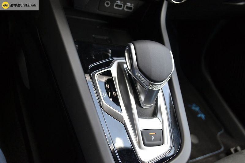 Renault Arkana ESPRIT ALPINE  E-Tech FULL HYB - fotka 39 z 59