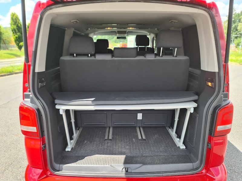 Volkswagen Multivan T5 2.0 TDi 103-KW KLIMA 7-MÍST - fotka 33 z 42