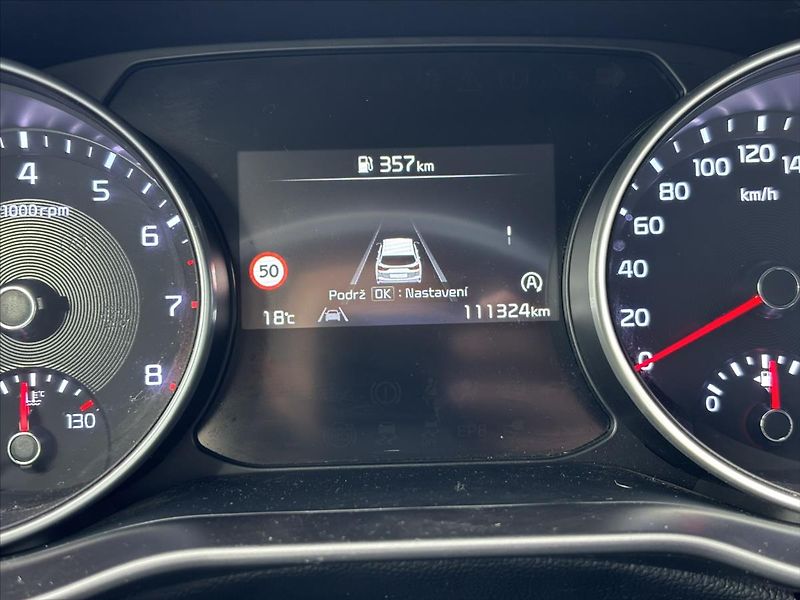 Kia Ceed 1,5 TGDi 118kW TOP ZÁRUKA NAVI - fotka 38 z 40